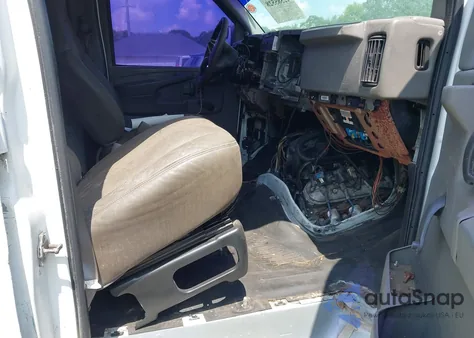 2007 Chevrolet Express Work Van from USA, damaged, VIN 1GCGG25V371124133